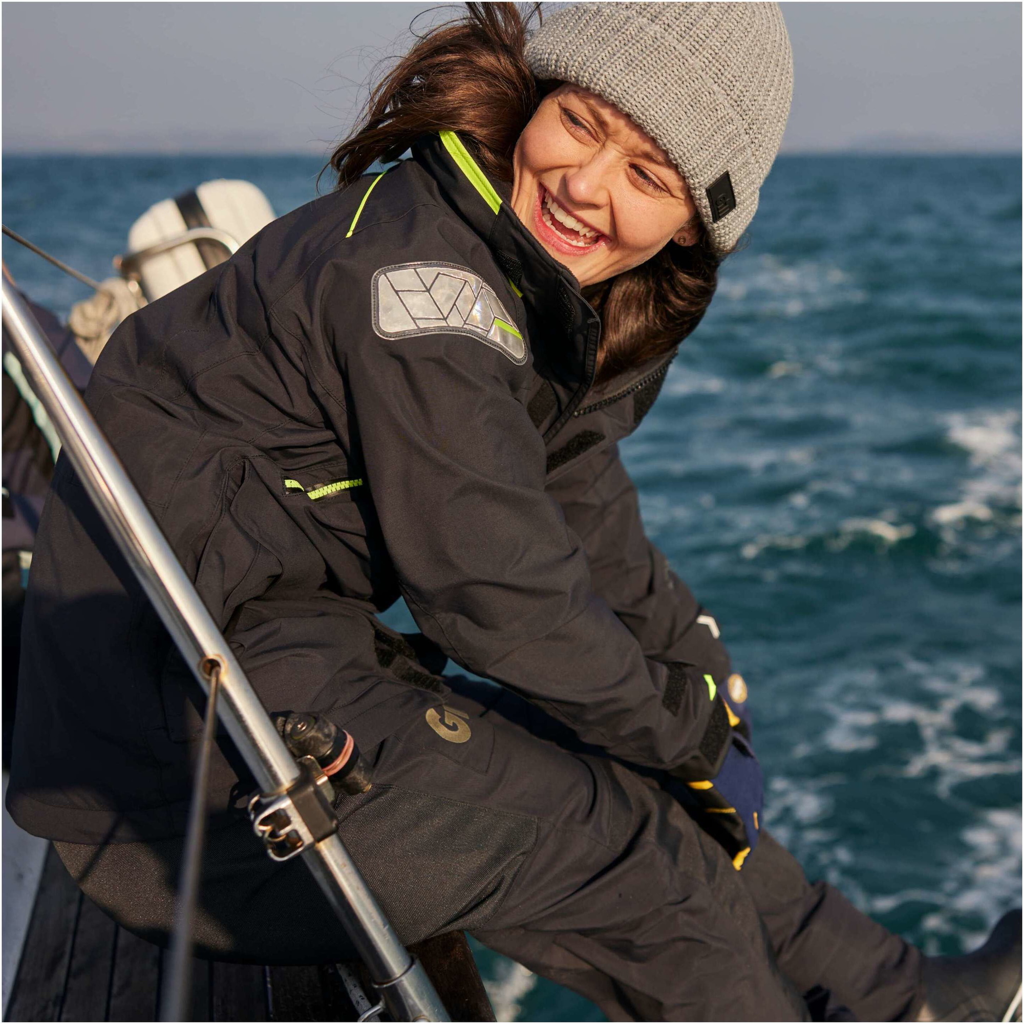 2026 Gill Womens OS2 Offshore Jacket OS26JW - Black